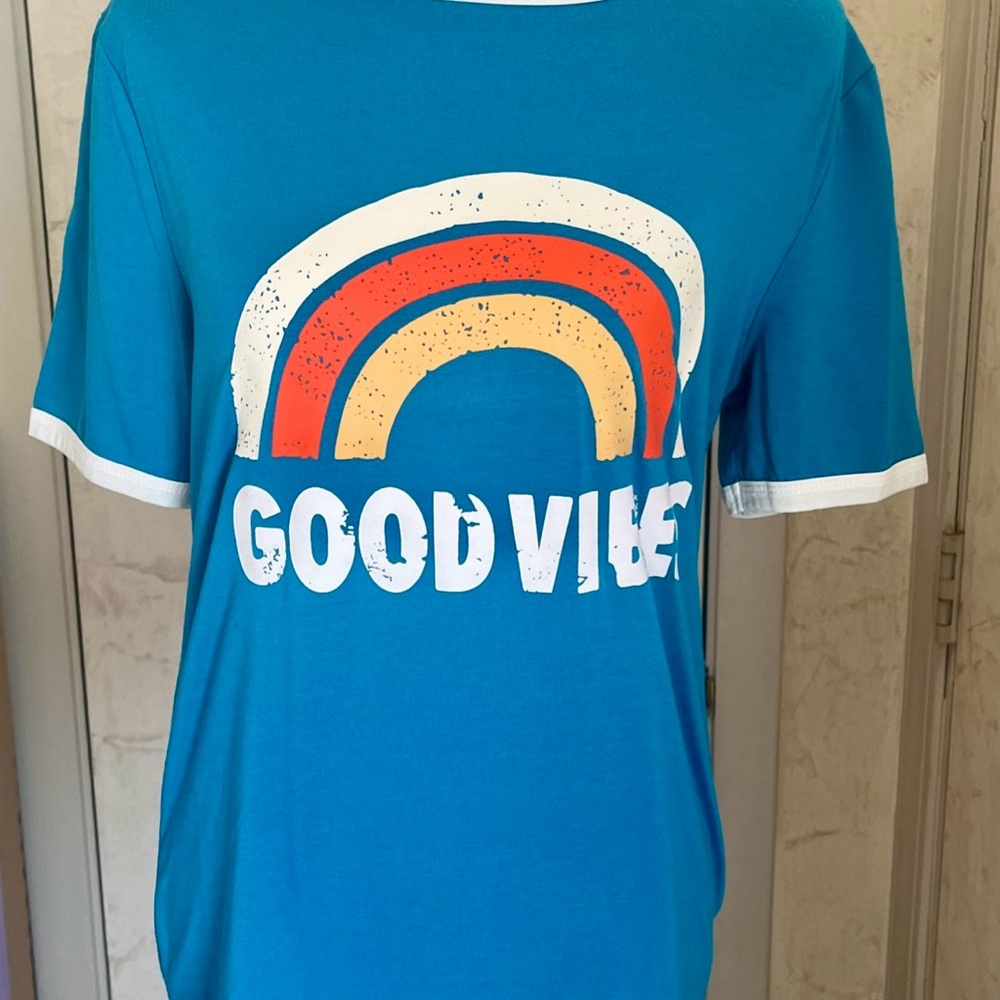Good Vibe Teal Graphic Short Sleeve Tee